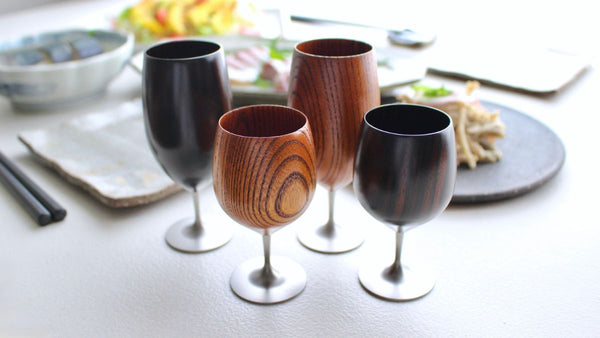 日本酒・ワインどちらもOK！小ぶりな漆器とステンレスのグラス（黒檀）